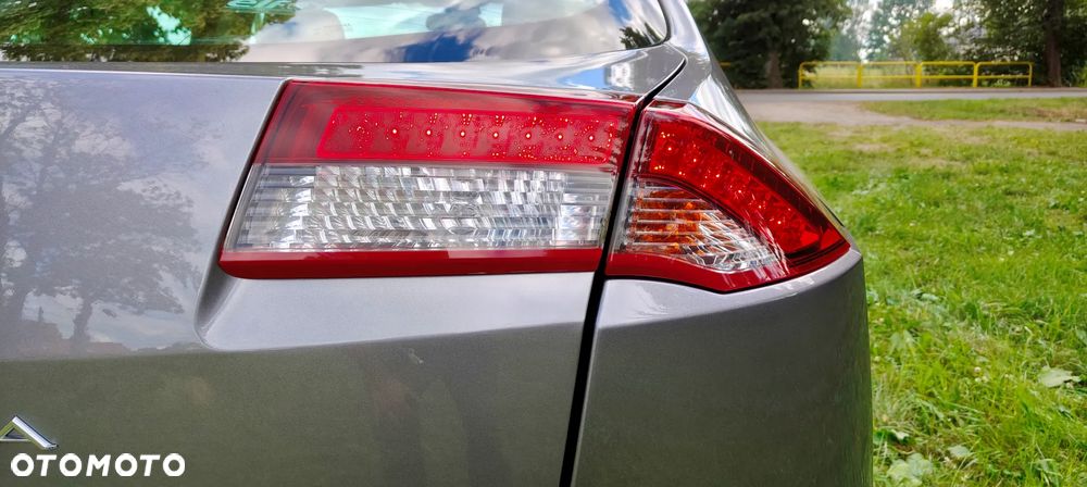 Renault Laguna dCi 150 FAP Start-Stop Bose Edition - 12