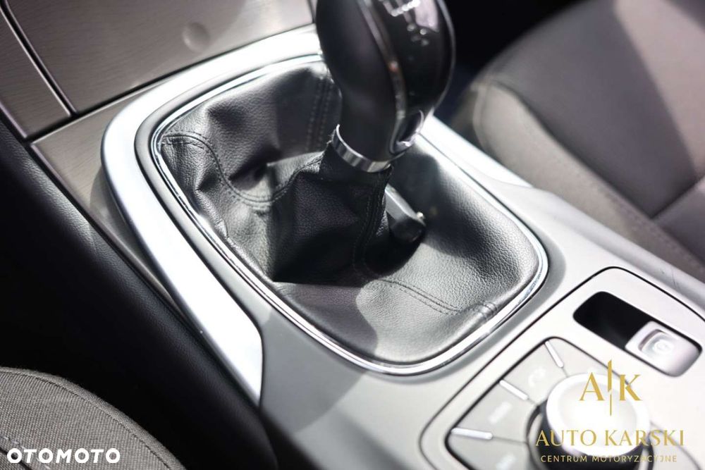 Opel Insignia - 30