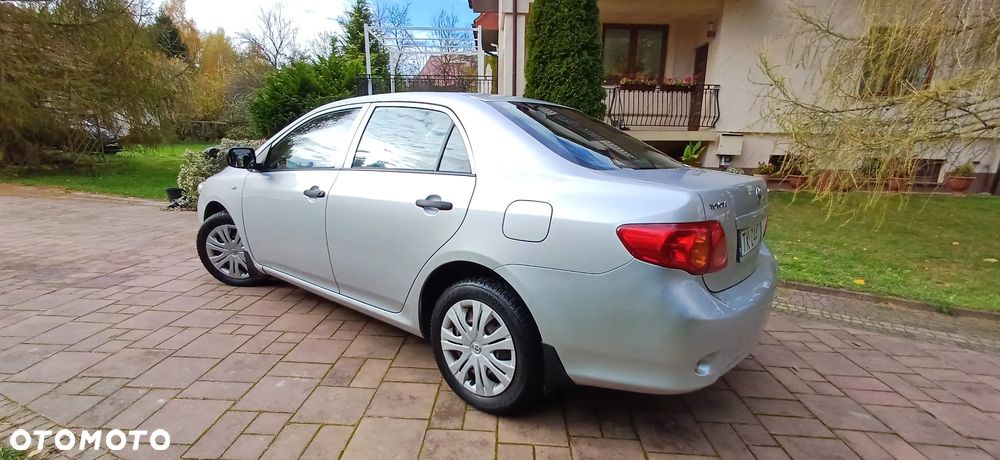 Toyota Corolla 1.6 VVT-i Premium Start - 11