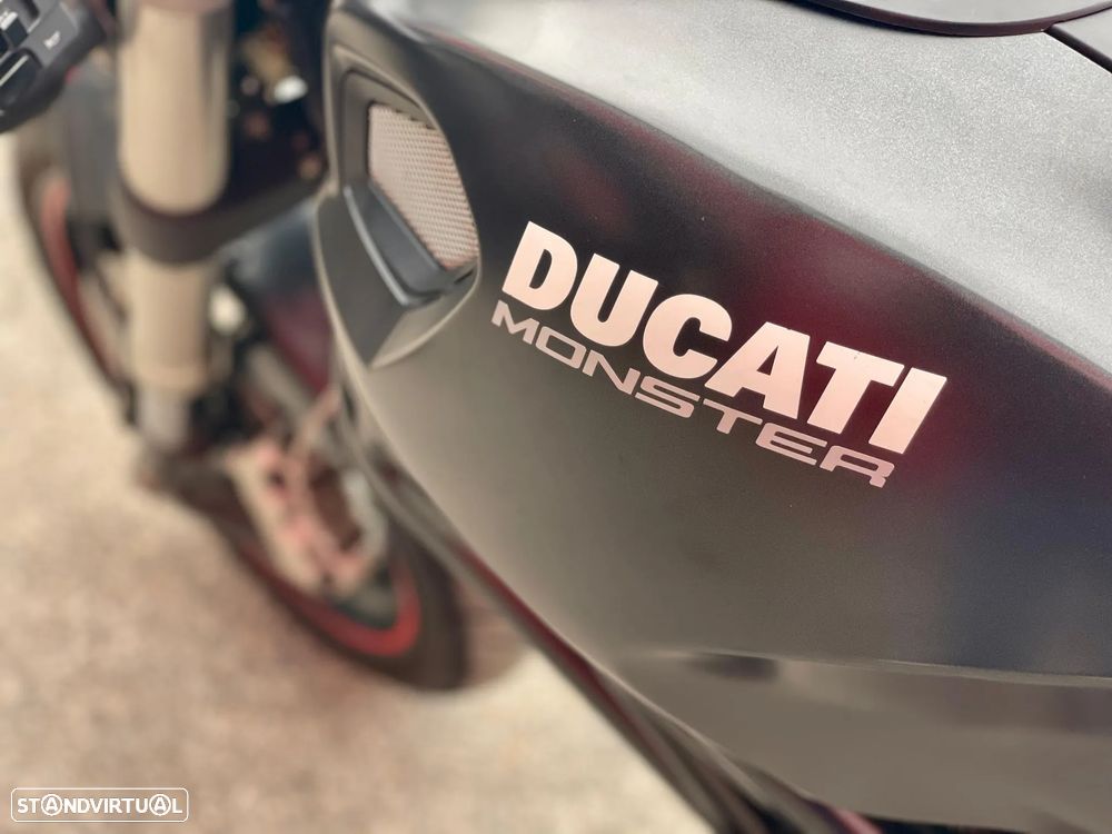 Ducati Monster 696 + - 7