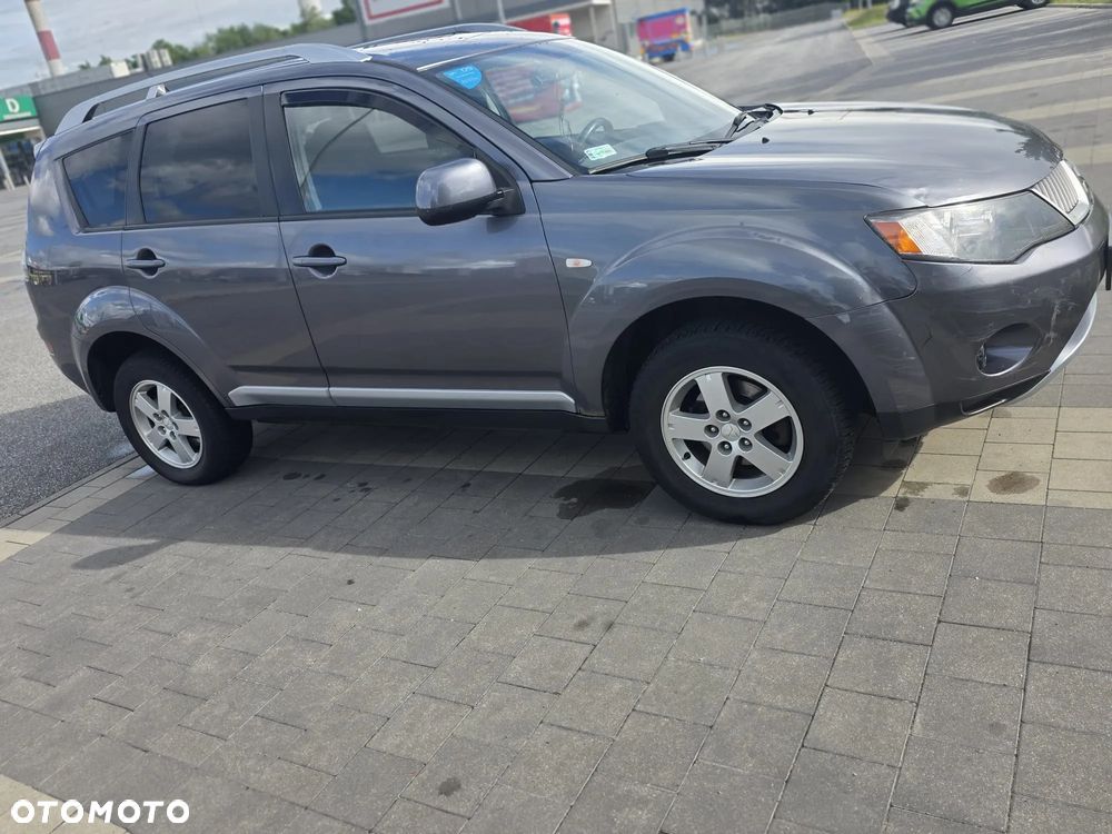 Mitsubishi Outlander 2.0 DID Intense + - 6