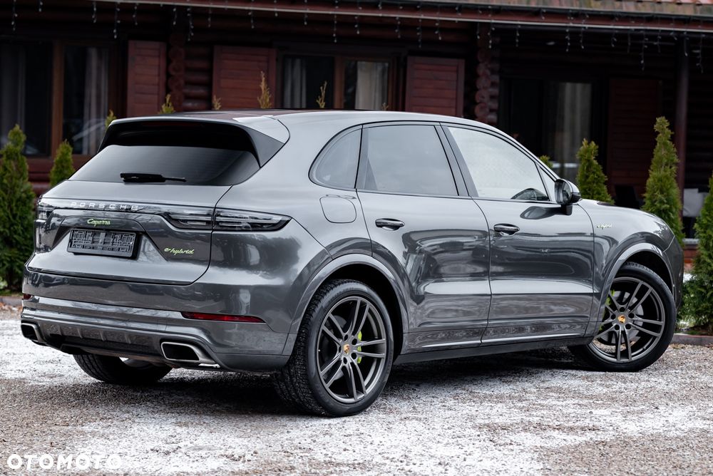 Porsche Cayenne S E-Hybrid - 11