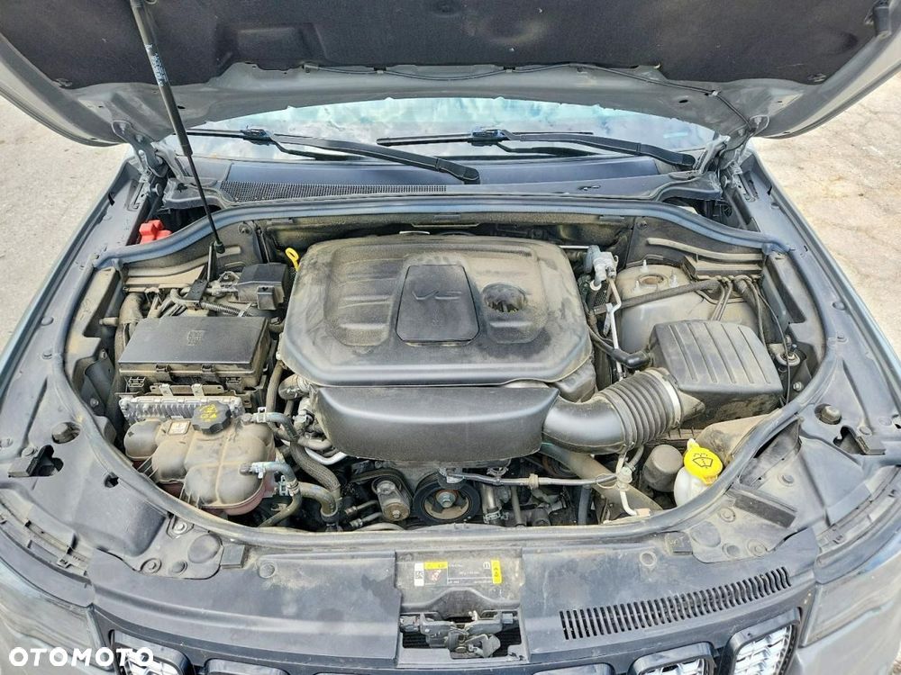 Jeep Grand Cherokee - 11