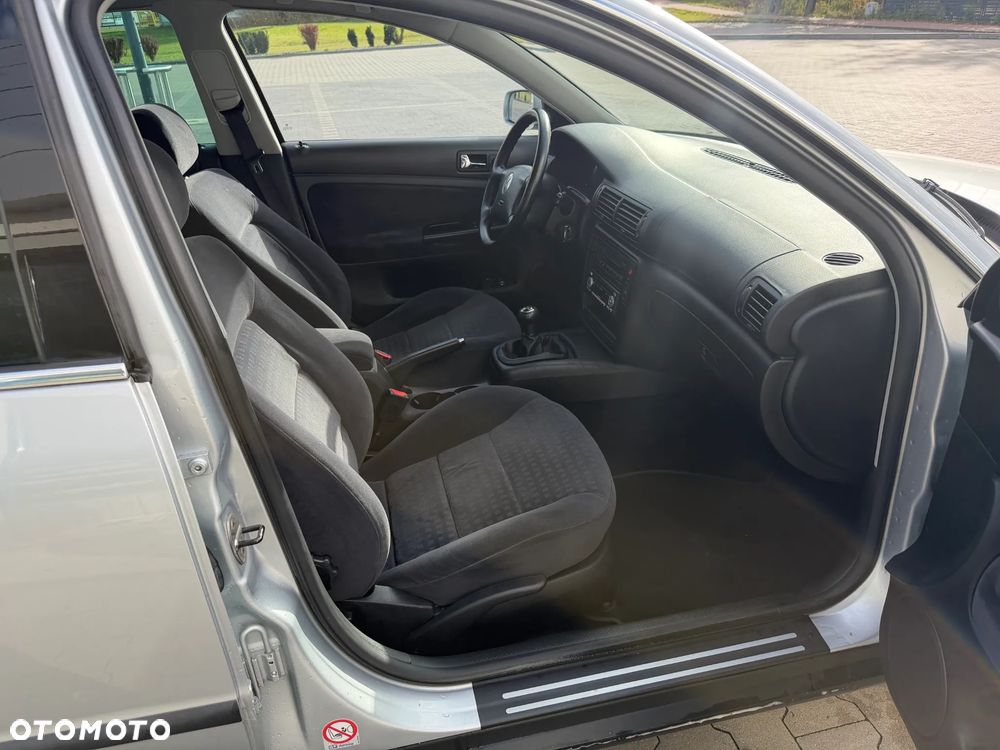 Volkswagen Passat 1.9 TDI - 19