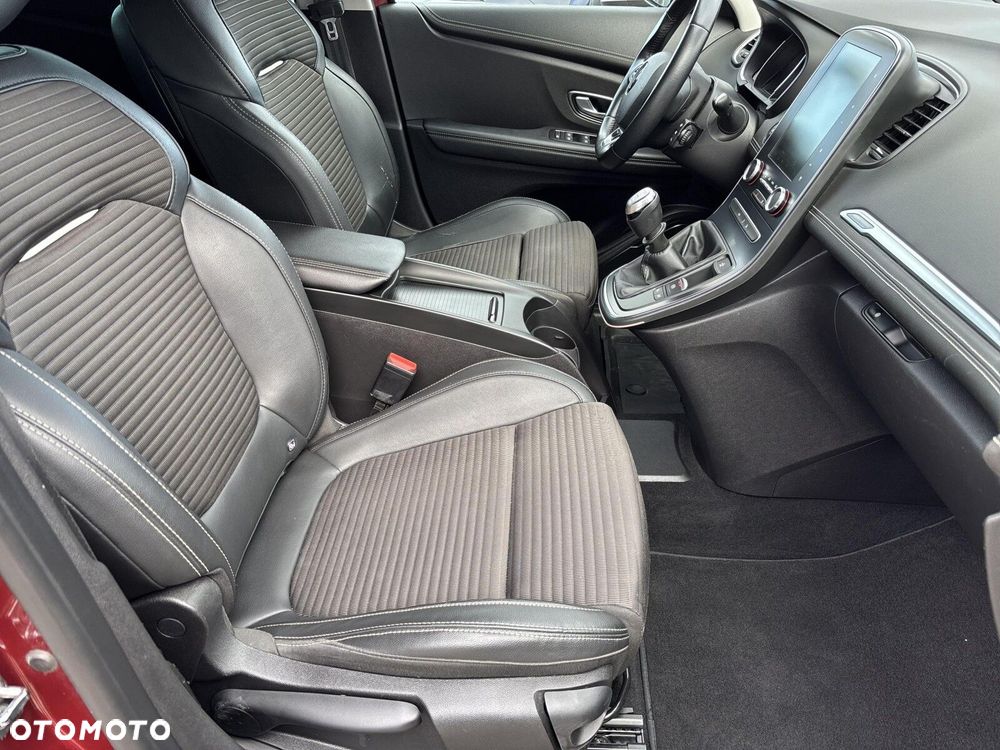 Renault Scenic - 11