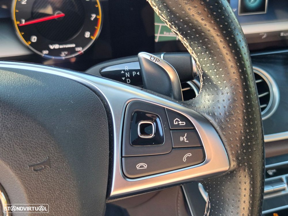 Mercedes-Benz E 63 AMG S 4-Matic+ - 29