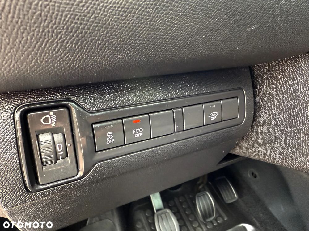 Peugeot 308 1.6 BlueHDi Business Line S&S - 32