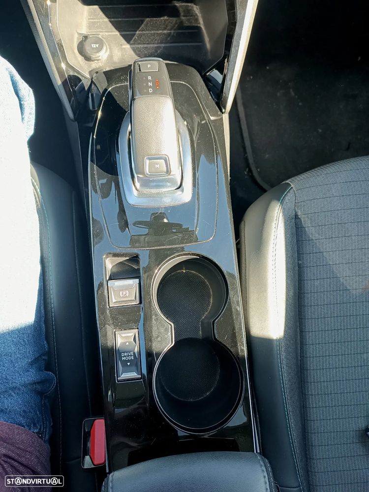 Peugeot 208 1.2 PureTech Allure EAT8 - 15