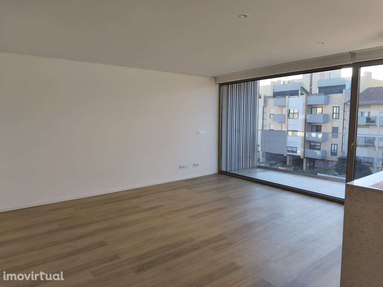 Apartamento T2 novo - Praia da Barra. - Grande imagem: 2/25