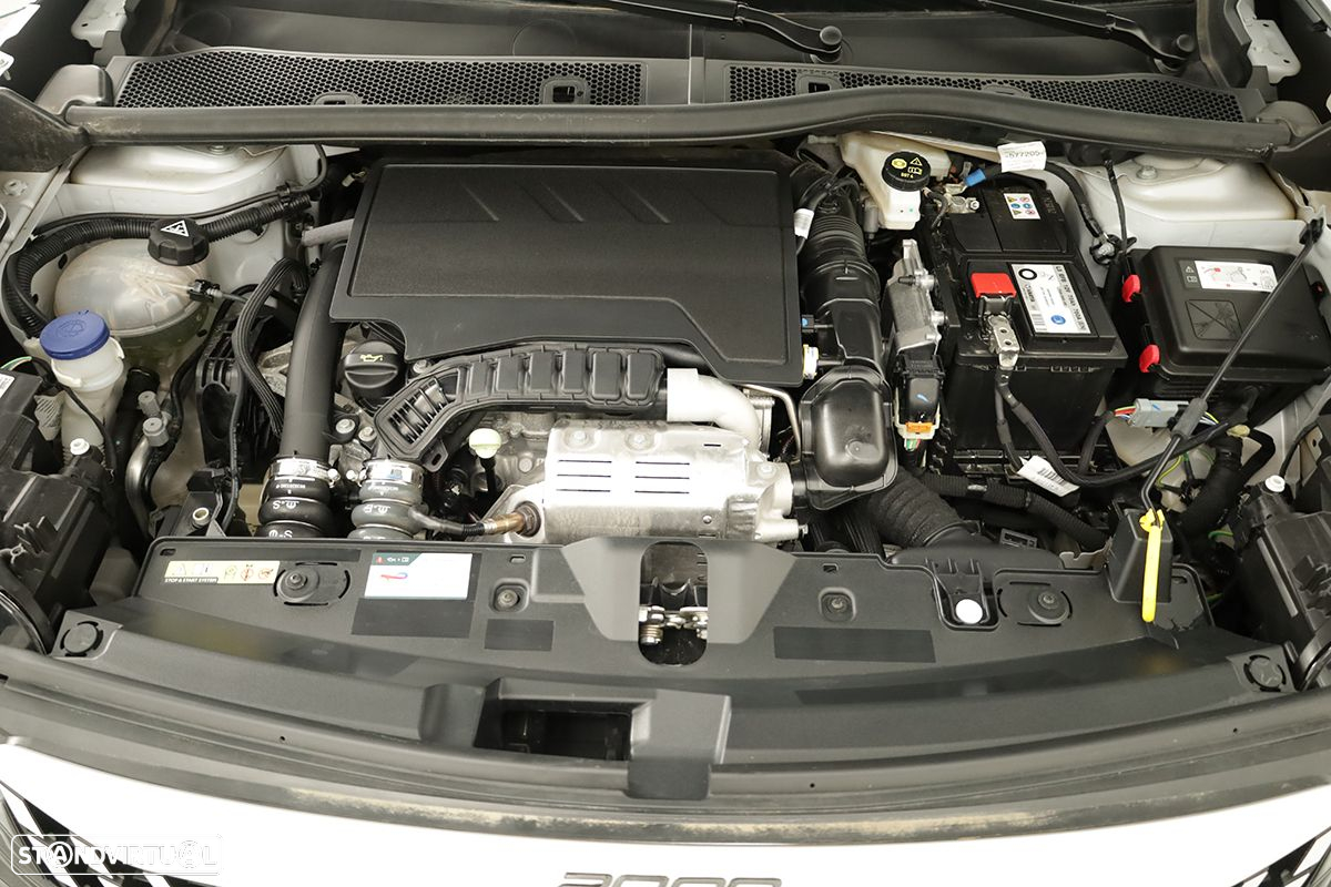 Peugeot 2008 1.2 PureTech Allure - 25