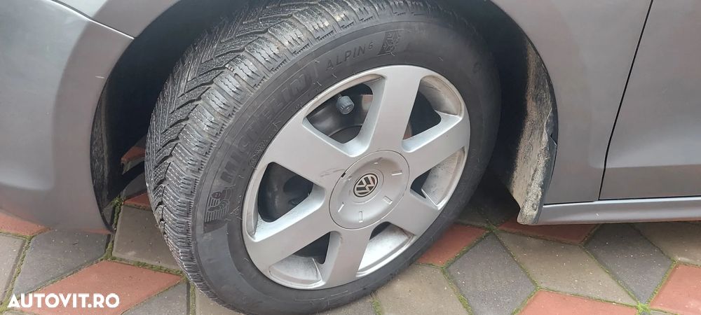 Volkswagen Jetta 2.0 TDI Sportline DSG - 13