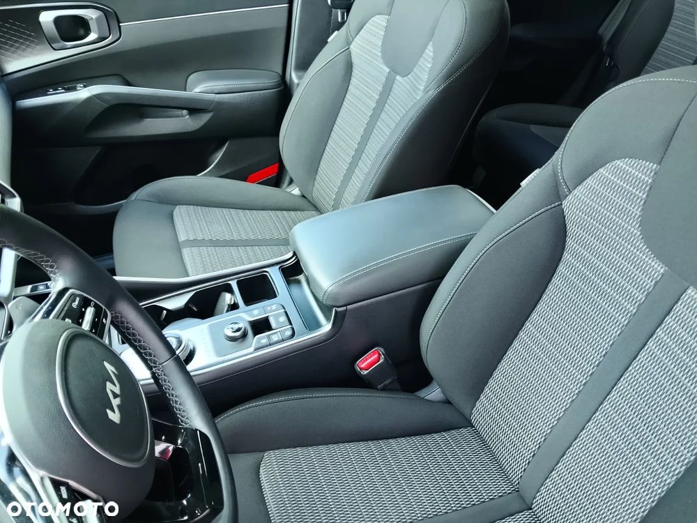 Kia Sorento 1.6 T-GDI HEV XL 7os - 33