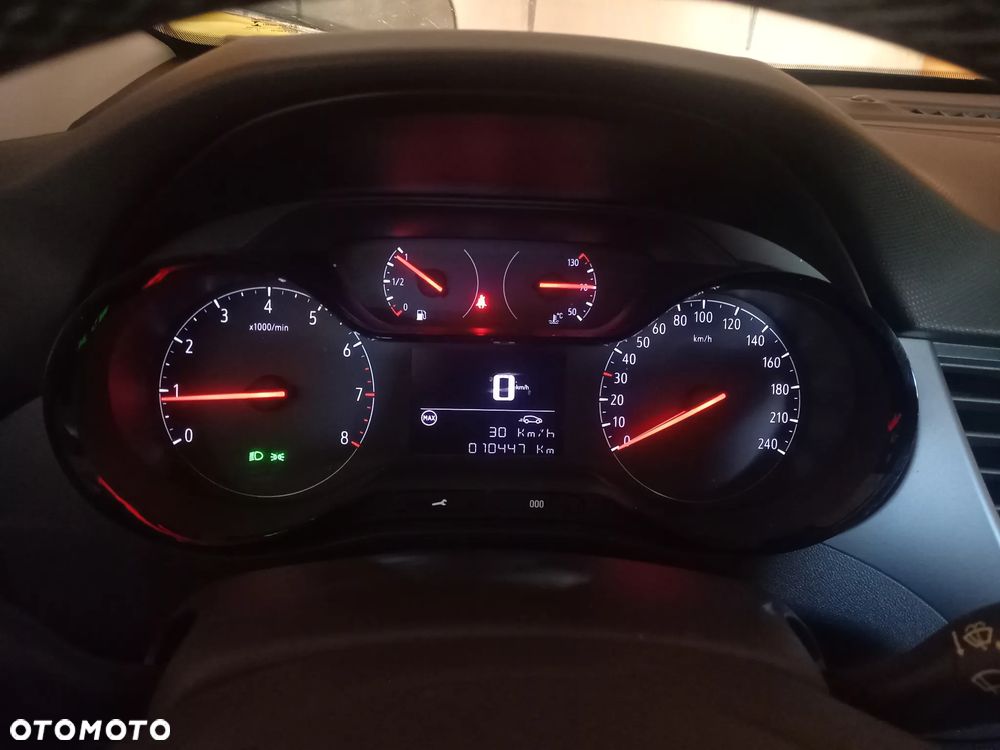 Opel Crossland X 1.2 T Action S&S - 19