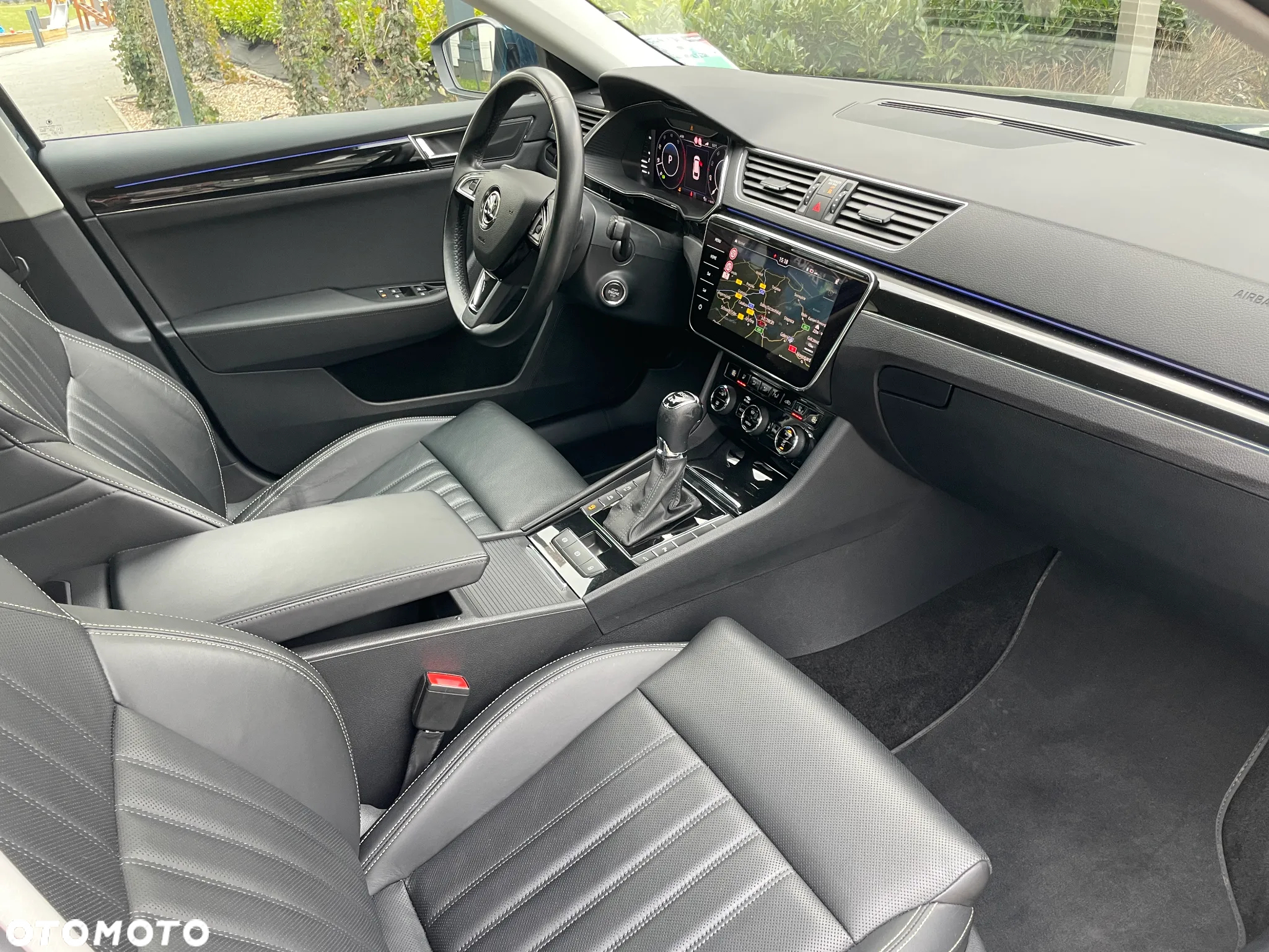 Skoda Superb 2.0 TDI 4x4 L&K DSG - 21