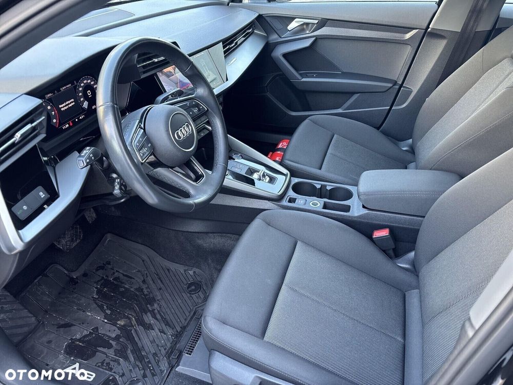 Audi A3 Sportback - 16