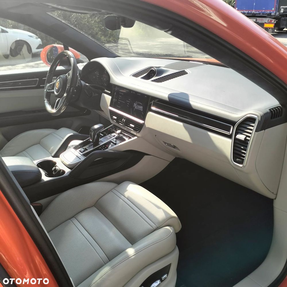 Porsche Cayenne S - 8