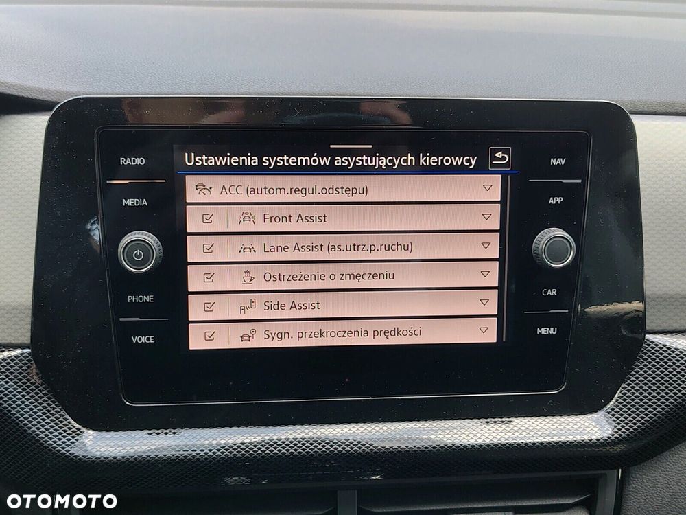 Volkswagen T-Cross - 18