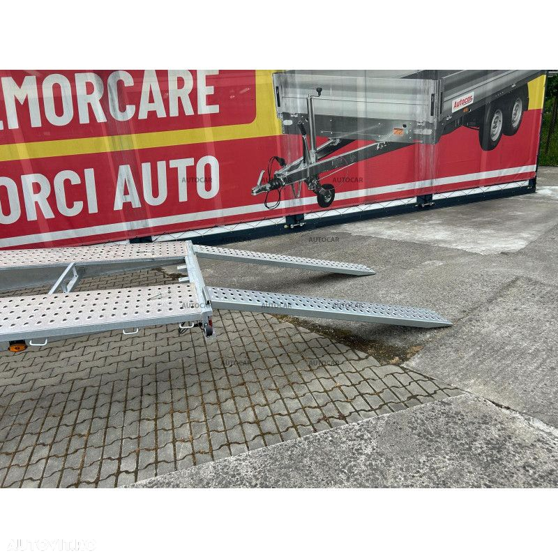 Autocar Trailer auto Niewiadow nou cu trei axe de 8,5 m Roti 185R14C de 3500kg - 8
