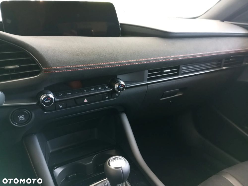 Mazda 3 - 7
