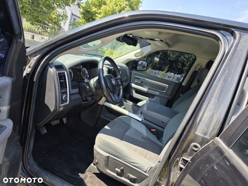 RAM 1500 - 12