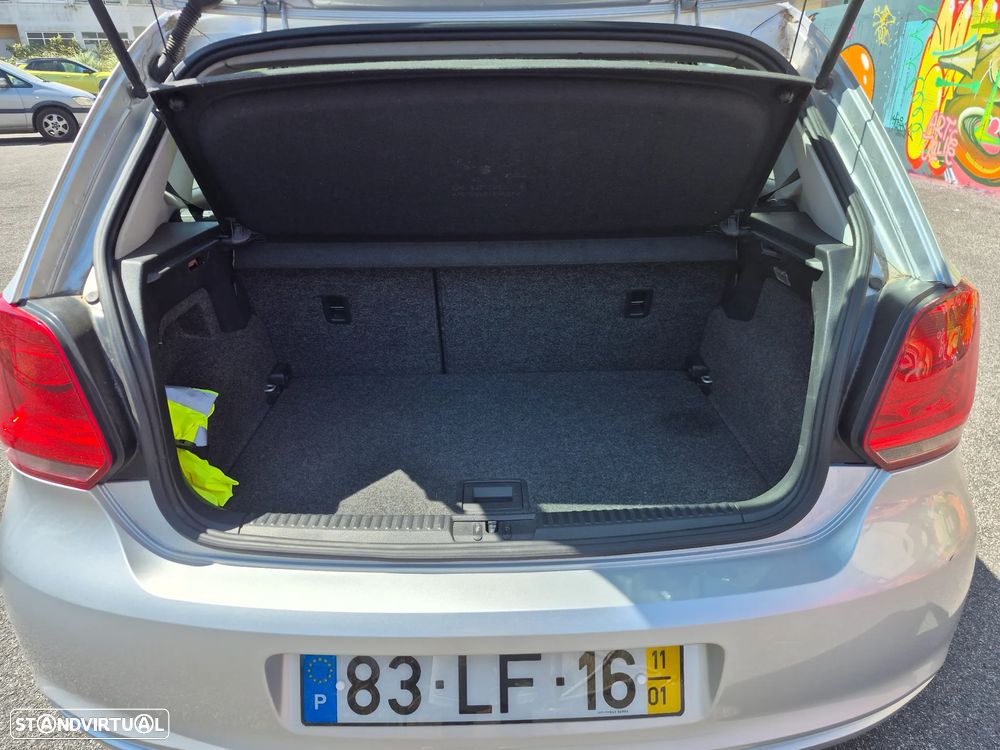 VW Polo 1.6 TDI Confortline BlueMotion - 16