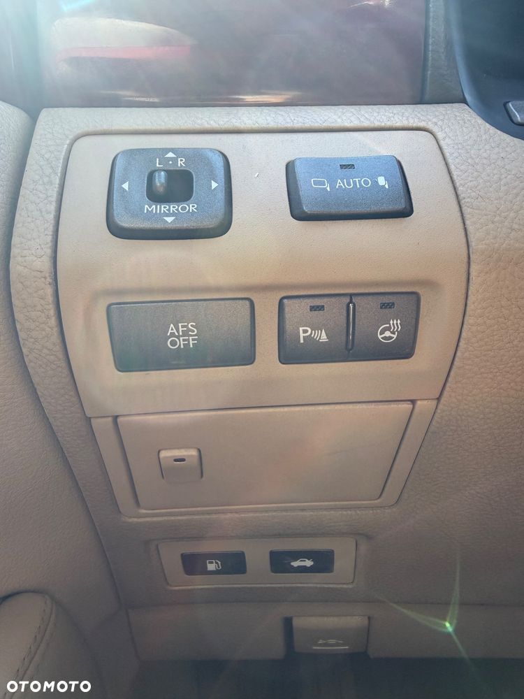 Lexus LS 460 Superior - 38
