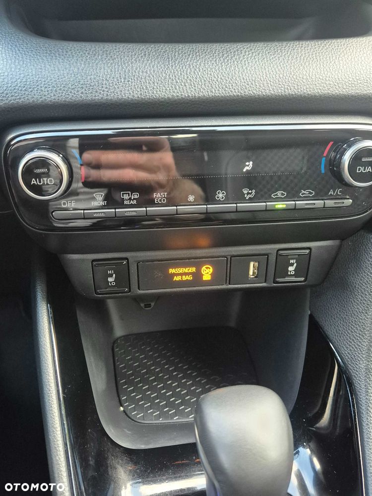 Toyota Yaris - 6