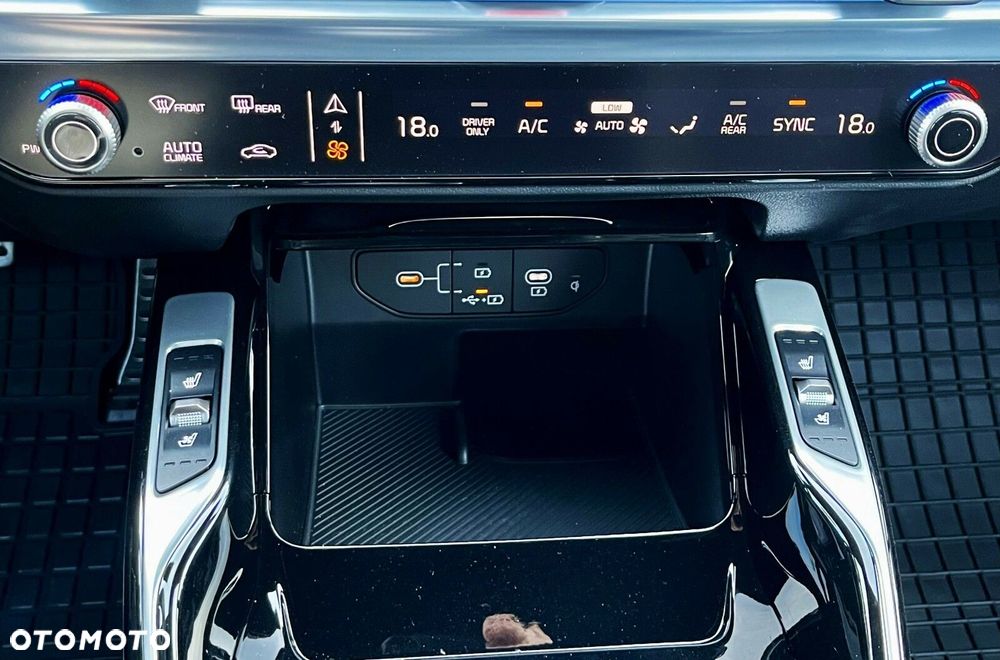 Kia Sorento 1.6 T-GDI HEV Prestige Line 6os - 29