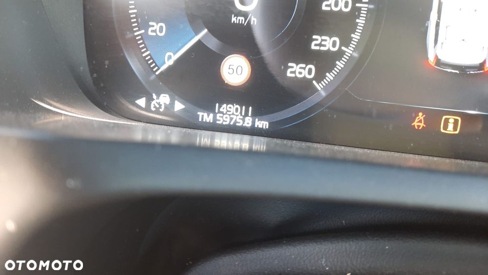 Volvo XC 90 - 3
