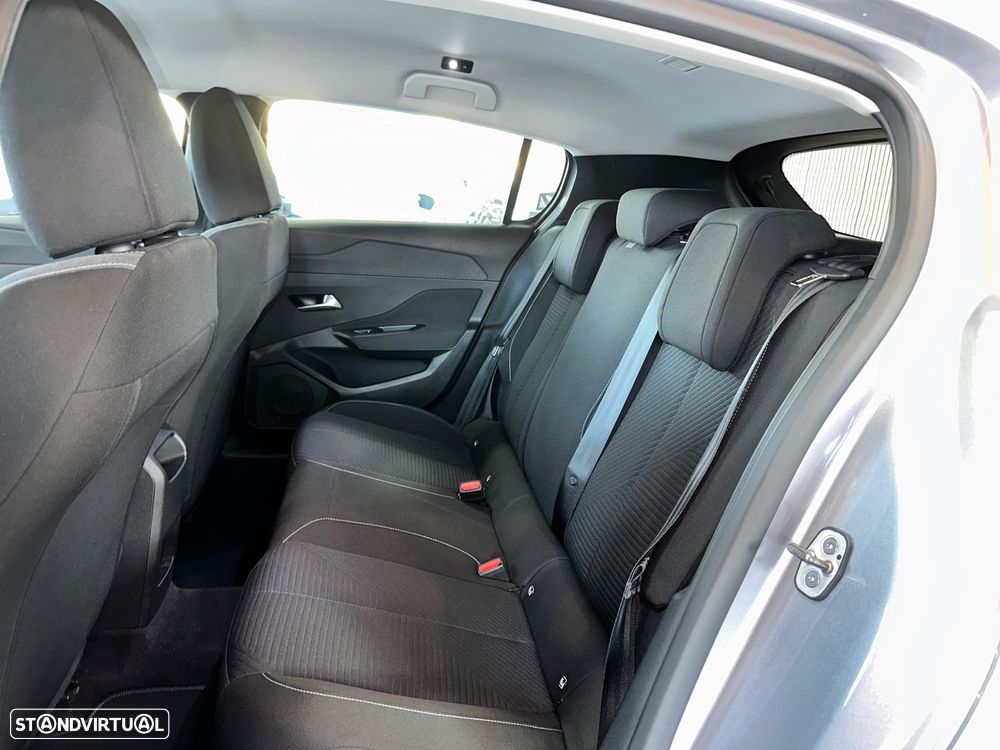 Peugeot 308 1.2 PureTech GT Line EAT8 - 8
