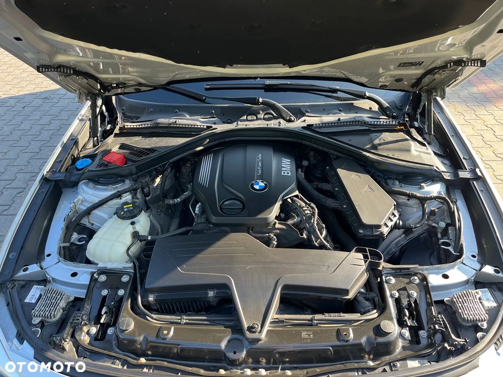 BMW 3GT 320d Sport Line - 16