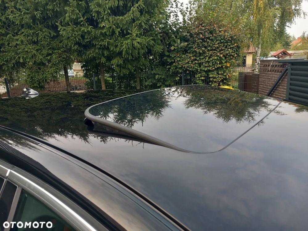 Volvo V60 D6 AWD Plug-in Hybrid Summum - 9