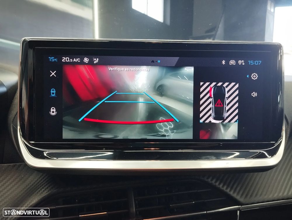 Peugeot 208 1.2 Hybrid Allure e-DCS6 - 26