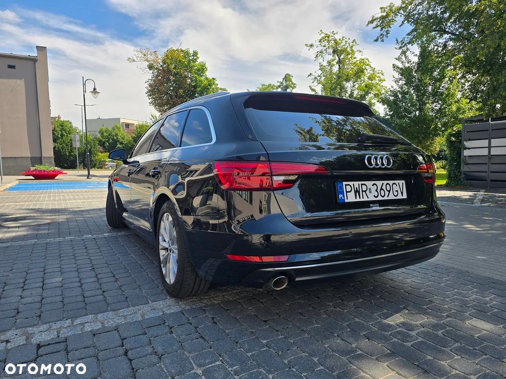 Audi A4 Avant 2.0 TDI design - 4