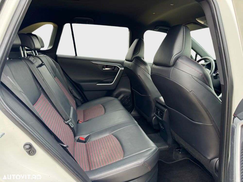 Toyota RAV4 2.5 PHEV VVT-iE 4x4 Style Bi-Tone - 9