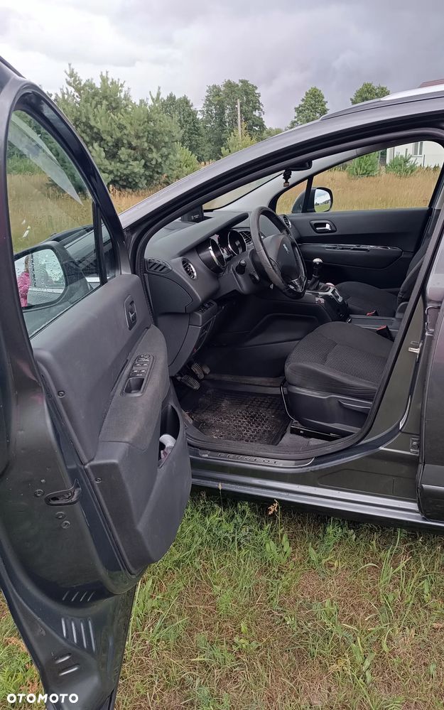 Peugeot 5008 120 VTi Premium - 15