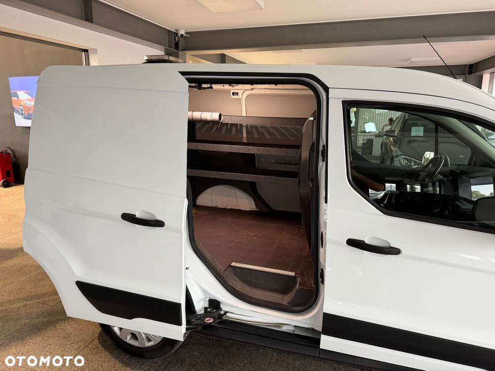 Ford Transit Connect - 18