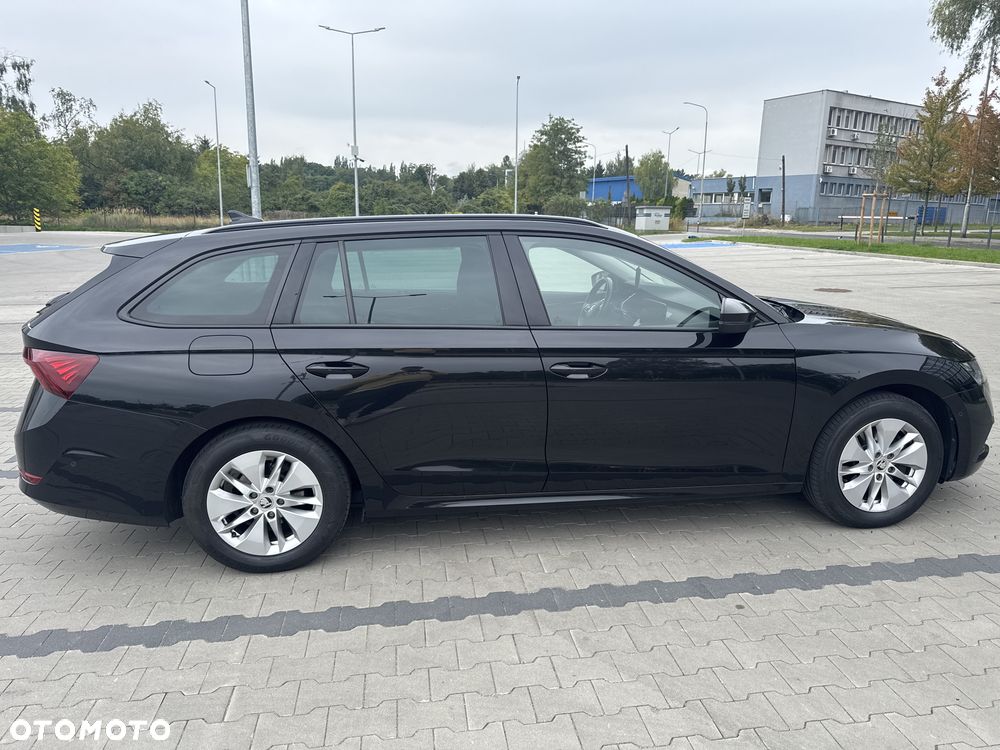Skoda Octavia 2022 photo 4