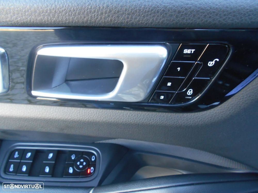 Porsche Cayenne S Platinum Edition - 44