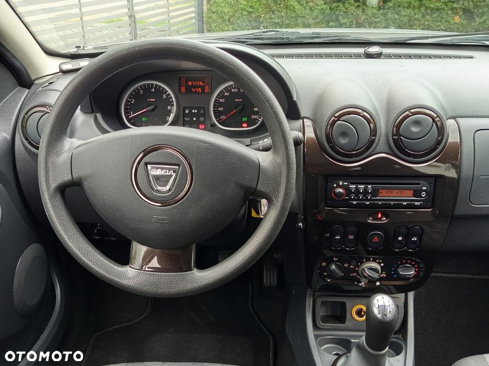 Dacia Duster 1.6 16V 4x2 Laureate - 18
