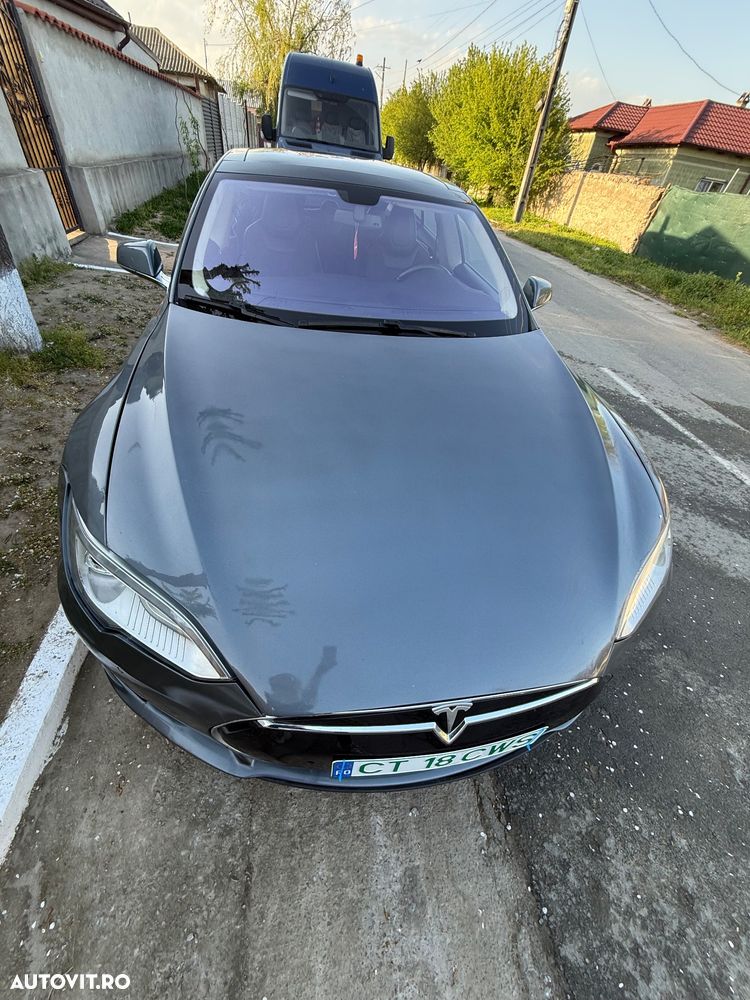 Tesla Model S Standard - 2