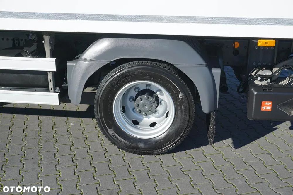 Mercedes-Benz ATEGO / 1223 / ACC / EURO 6 / CHŁODNIA + WINDA / MULTITEMPERATURA - 19