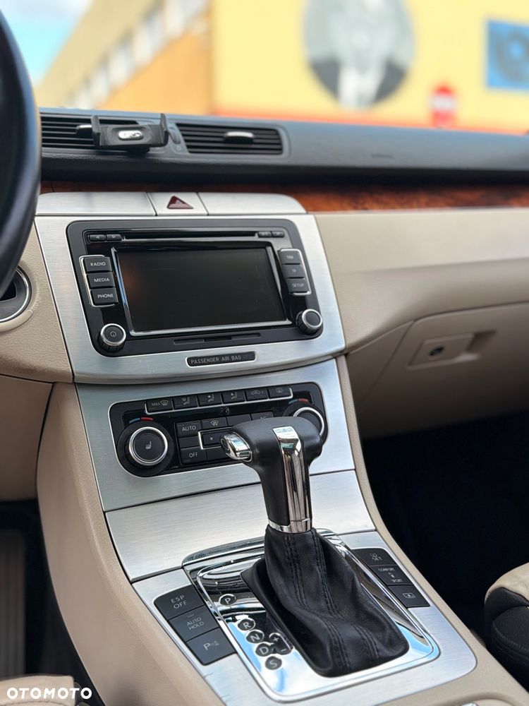 Volkswagen Passat CC 2.0 TDI DPF DSG - 37