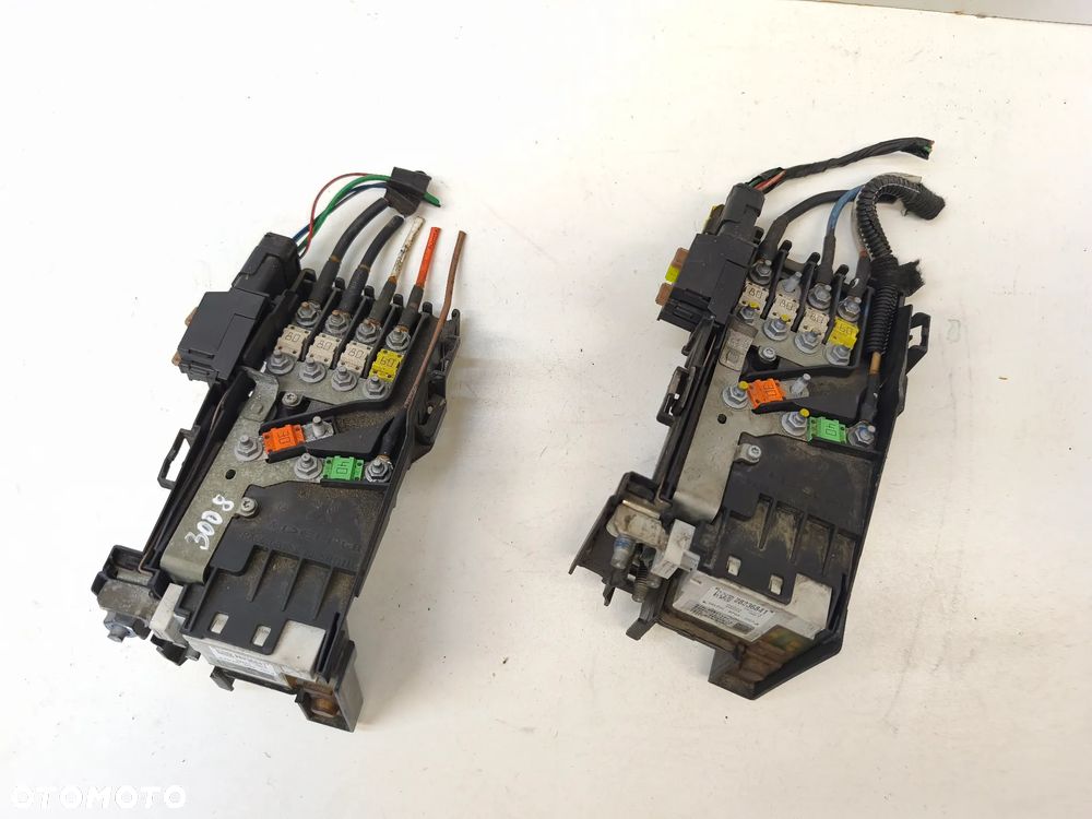 MODUŁ AKUMULATORA NAPIĘCIA KLEMA BEZPIECZNIKI  9666527580 CITROEN PEUGEOT 3008 5008 C4 PICASSO - 3