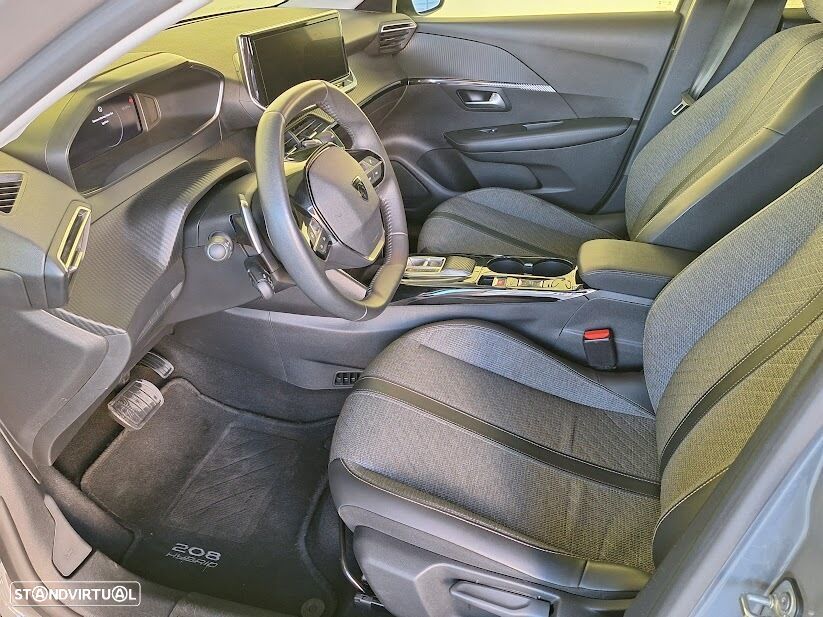 Peugeot 208 1.2 Hybrid Allure e-DCS6 - 7
