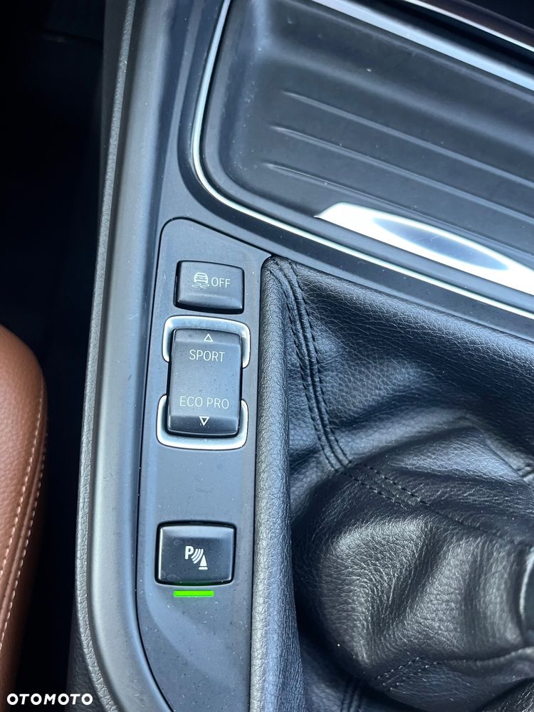 BMW Seria 3 320d Blue Performance Luxury Line - 24