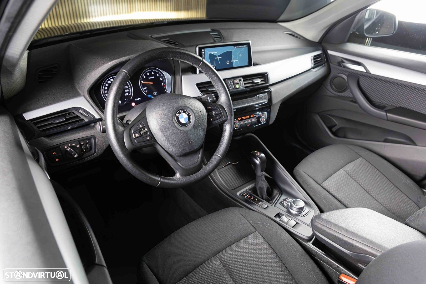BMW X1 25 e xDrive Corporate Edition - 5
