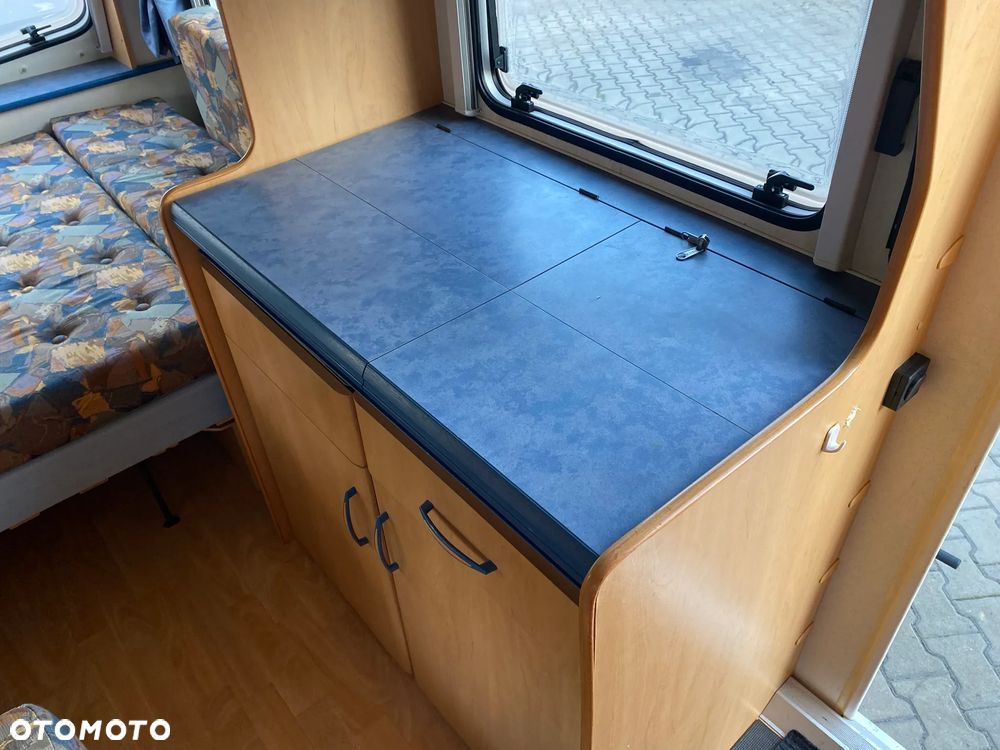 Hobby De Luxe 400 - 18