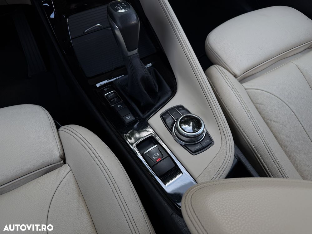 BMW X1 xDrive20d Aut. xLine - 24