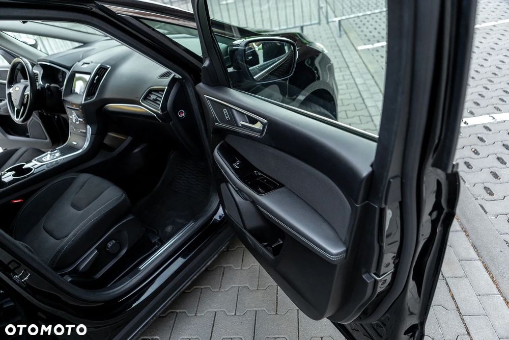 Ford S-Max - 25